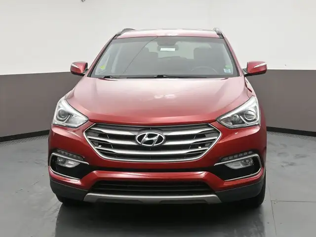 2017 Hyundai Santa Fe Sport Heated Seats/Wheel, Low KMS, Alloys, - Photo 2