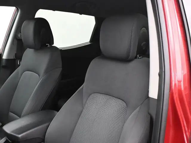 2017 Hyundai Santa Fe Sport Heated Seats/Wheel, Low KMS, Alloys, - Photo 16