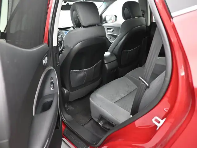 2017 Hyundai Santa Fe Sport Heated Seats/Wheel, Low KMS, Alloys, - Photo 18