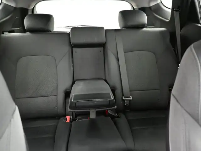 2017 Hyundai Santa Fe Sport Heated Seats/Wheel, Low KMS, Alloys, - Photo 26