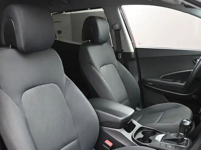 2017 Hyundai Santa Fe Sport Heated Seats/Wheel, Low KMS, Alloys, - Photo 27