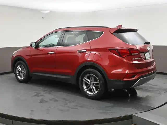 2017 Hyundai Santa Fe Sport Heated Seats/Wheel, Low KMS, Alloys, - Photo 30