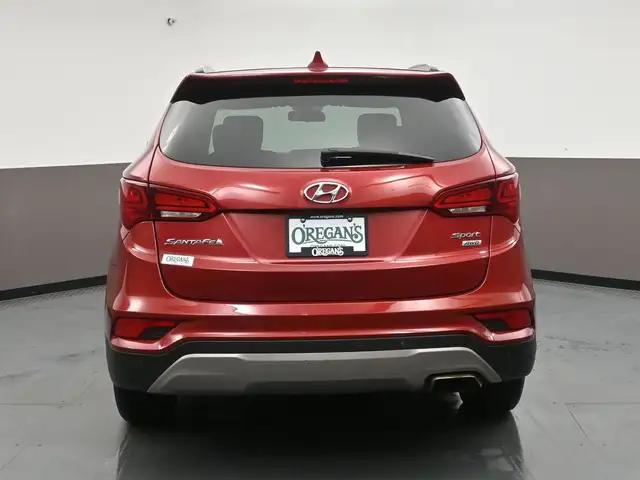 2017 Hyundai Santa Fe Sport Heated Seats/Wheel, Low KMS, Alloys, - Photo 31