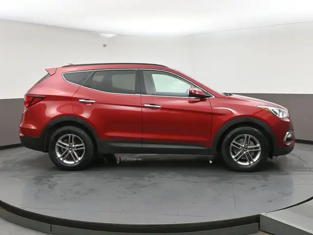 2017 Hyundai Santa Fe Sport Heated Seats/Wheel, Low KMS, Alloys, - Photo 33