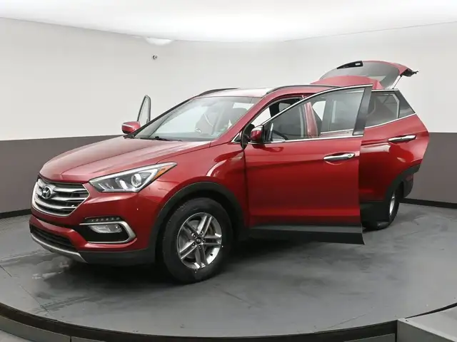 2017 Hyundai Santa Fe Sport Heated Seats/Wheel, Low KMS, Alloys, - Photo 45