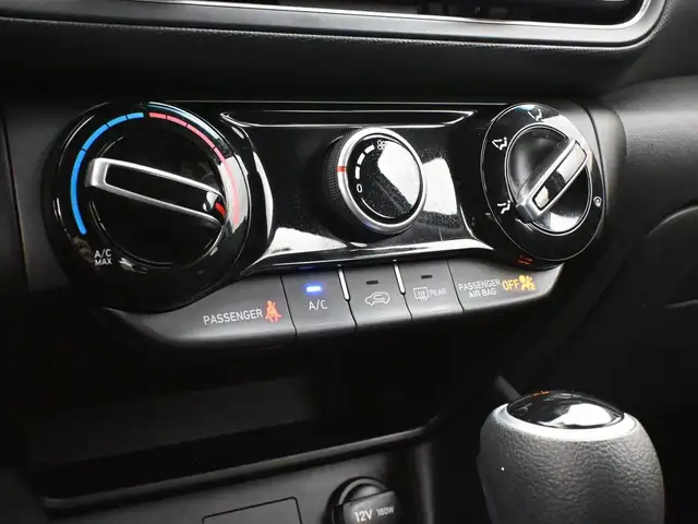 2022 Hyundai Kona Essential FWD Heated Seats, Alloys, Apple/Andr - Photo 14