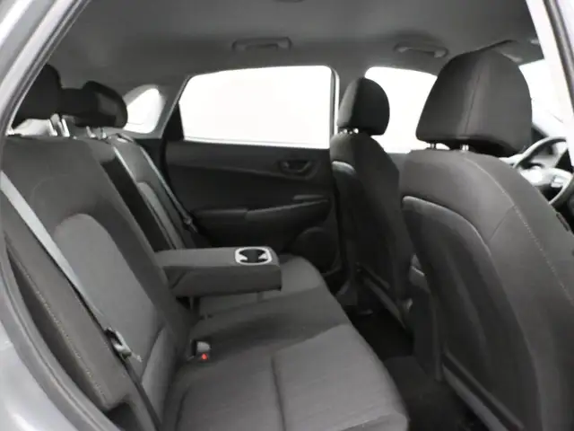 2022 Hyundai Kona Essential FWD Heated Seats, Alloys, Apple/Andr - Photo 24