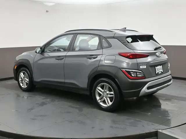 2022 Hyundai Kona Essential FWD Heated Seats, Alloys, Apple/Andr - Photo 29