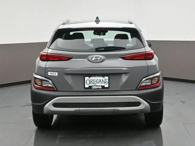 2022 Hyundai Kona Essential FWD Heated Seats, Alloys, Apple/Andr - Photo 30