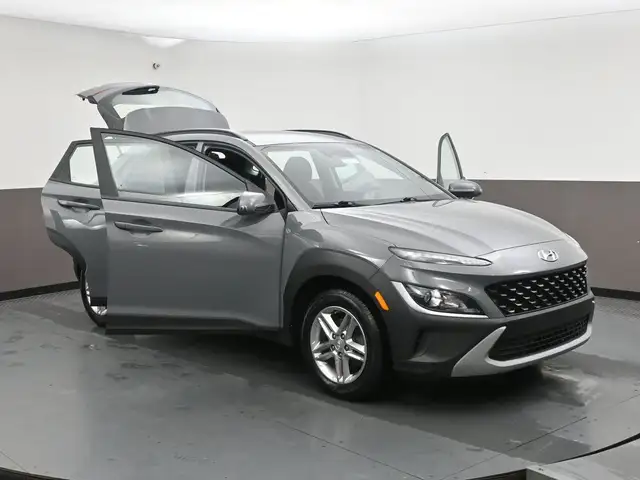 2022 Hyundai Kona Essential FWD Heated Seats, Alloys, Apple/Andr - Photo 42