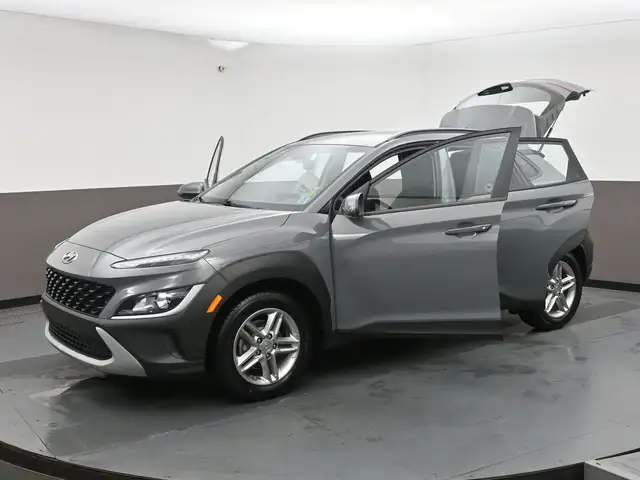 2022 Hyundai Kona Essential FWD Heated Seats, Alloys, Apple/Andr - Photo 44