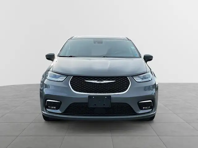 2023 Chrysler Pacifica Touring-L Touring-L | Leather | SAVE $... - Photo 3