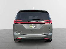 2023 Chrysler Pacifica Touring-L Touring-L | Leather | SAVE $... - Photo 5