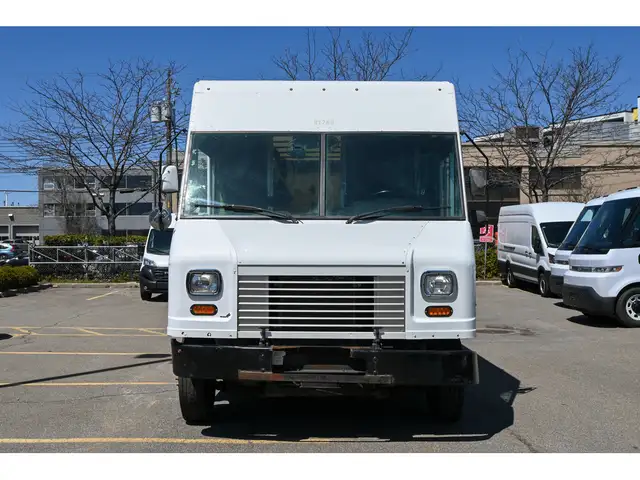 2017 Ford F-59 Commercial Stripped Chassis - Lease now for $1995 - Photo 2