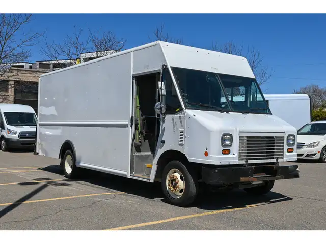 2017 Ford F-59 Commercial Stripped Chassis - Lease now for $1995 - Photo 3