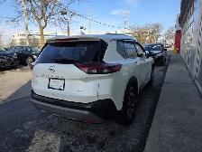 2021 Nissan Rogue SV - Photo 3
