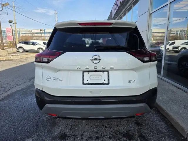 2021 Nissan Rogue SV - Photo 10