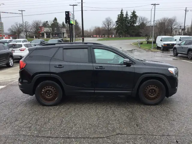 2020 GMC Terrain - Photo 6