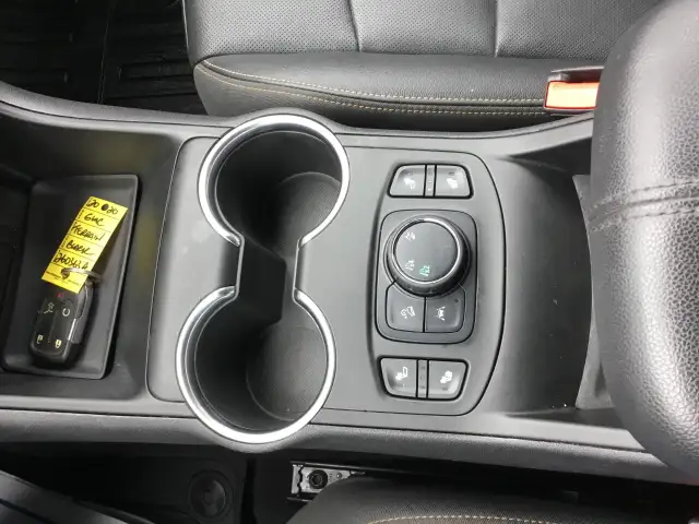 2020 GMC Terrain - Photo 14