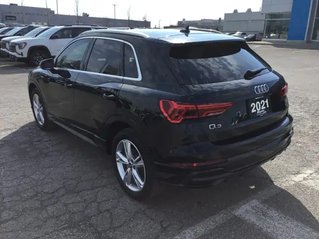 2021 Audi Q3 - Photo 3