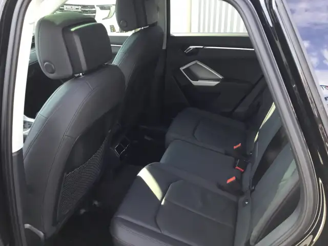 2021 Audi Q3 - Photo 16