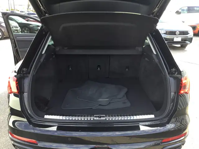 2021 Audi Q3 - Photo 17