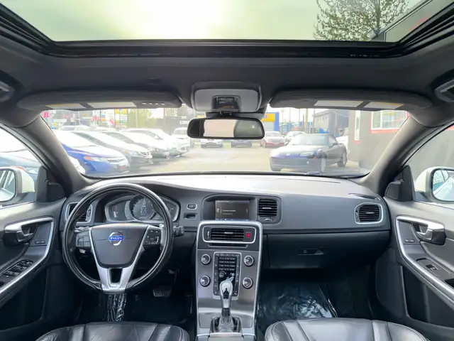 2015 Volvo V60 4dr Wgn T5 Premier Plus AWD, Safety & Performance - Photo 13