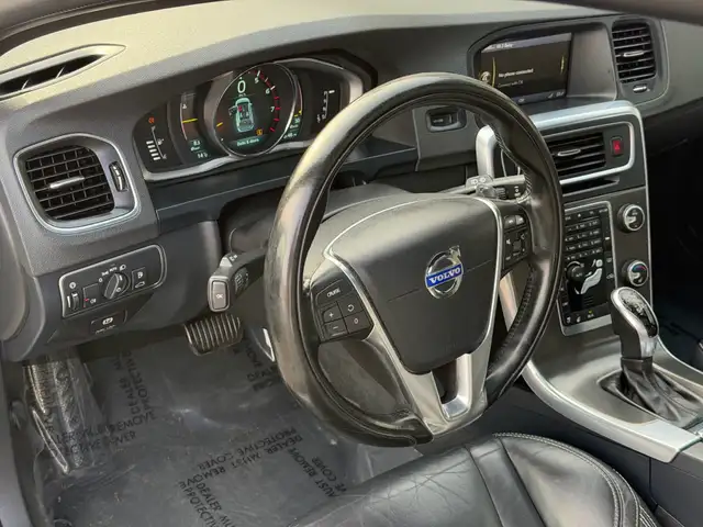 2015 Volvo V60 4dr Wgn T5 Premier Plus AWD, Safety & Performance - Photo 17