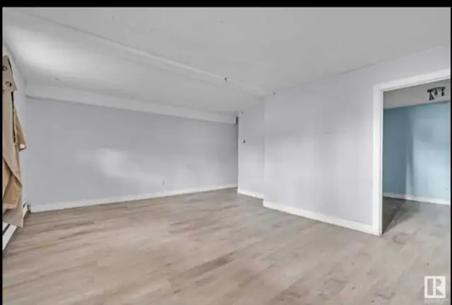 Furnished Room for Rent – Walk to Bonnie Doon Mall & LRT - Photo 3