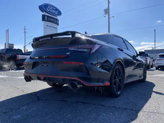 2024 Hyundai Elantra N - Photo 10