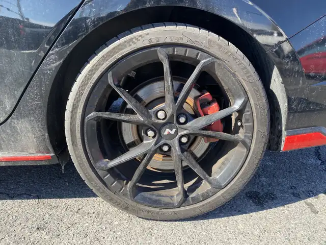 2024 Hyundai Elantra N - Photo 12