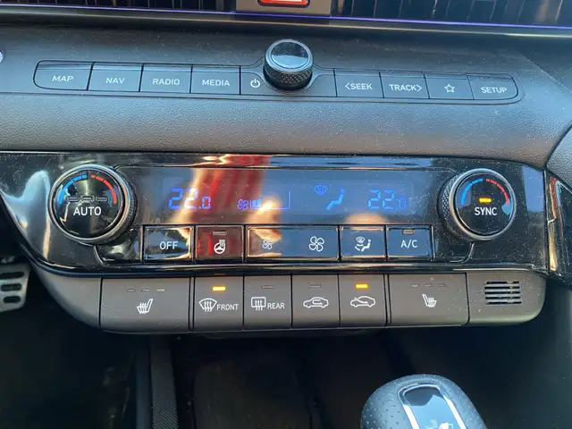 2024 Hyundai Elantra N - Photo 26