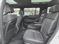 2024 Hyundai Santa Fe Ultimate Calligraphy THREE ROWS | PREMI... - Photo 11