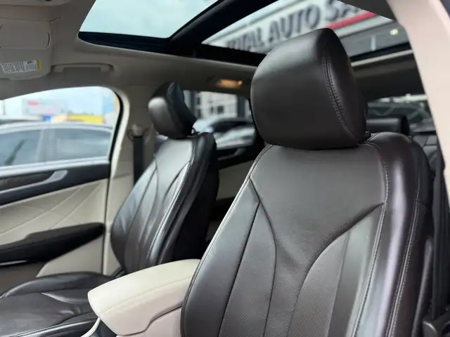 2019 Lincoln MKC RESERVE | PANO | NAVI | LOADED - Photo 27