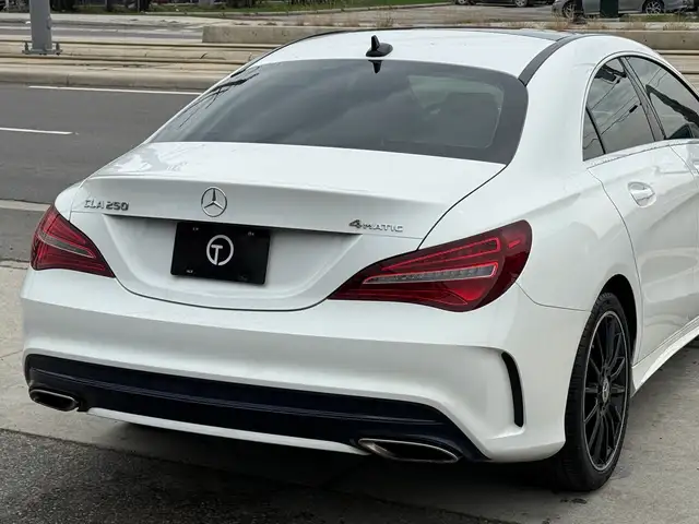 2018 Mercedes-Benz CLA-Class //AMG PKG | ONE OWNER | PANO | NAVI - Photo 11