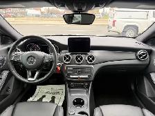 2018 Mercedes-Benz CLA-Class //AMG PKG | ONE OWNER | PANO | NAVI - Photo 18