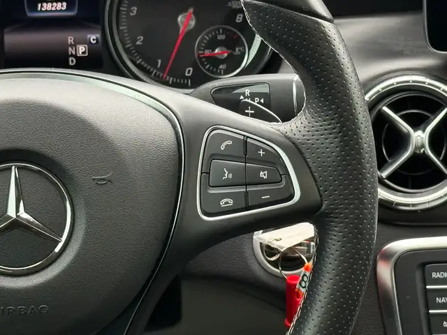 2018 Mercedes-Benz CLA-Class //AMG PKG | ONE OWNER | PANO | NAVI - Photo 24