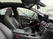 2018 Mercedes-Benz CLA-Class //AMG PKG | ONE OWNER | PANO | NAVI - Photo 32