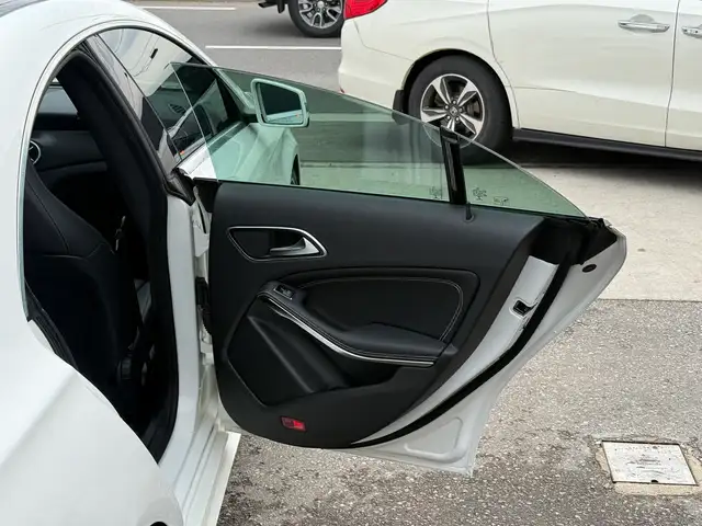 2018 Mercedes-Benz CLA-Class //AMG PKG | ONE OWNER | PANO | NAVI - Photo 35