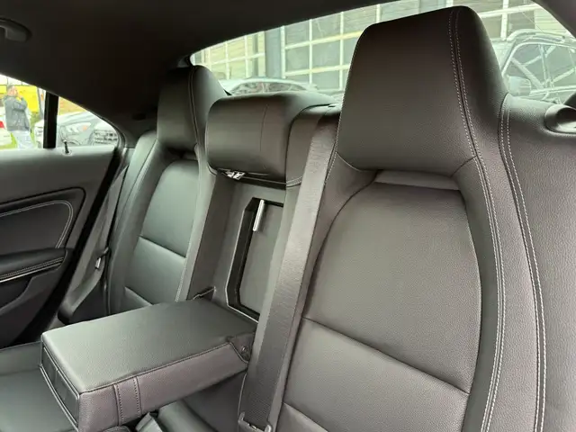 2018 Mercedes-Benz CLA-Class //AMG PKG | ONE OWNER | PANO | NAVI - Photo 39