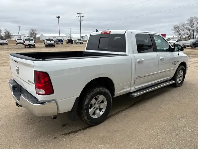 2019 Ram 1500 Classic Crew Cab 4X4 SLT 5.7L - Clean Title - Photo 4