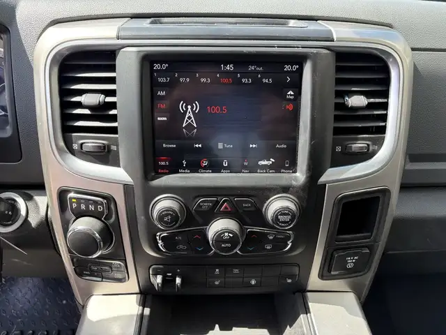 2019 Ram 1500 Classic Crew Cab 4X4 SLT 5.7L - Clean Title - Photo 18