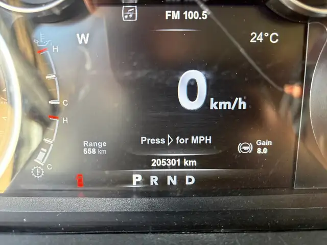 2019 Ram 1500 Classic Crew Cab 4X4 SLT 5.7L - Clean Title - Photo 20