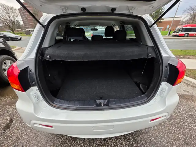 2011 Mitsubishi RVR 4WD 4dr CVT SE - Photo 5