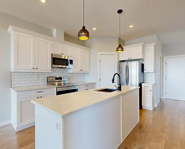 #8731- 4Bed/ 3Bath Duplex in Whispering Ridge! Avail Now. $2700 - Photo 4