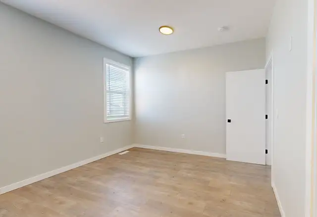 #8731- 4Bed/ 3Bath Duplex in Whispering Ridge! Avail Now. $2700 - Photo 9