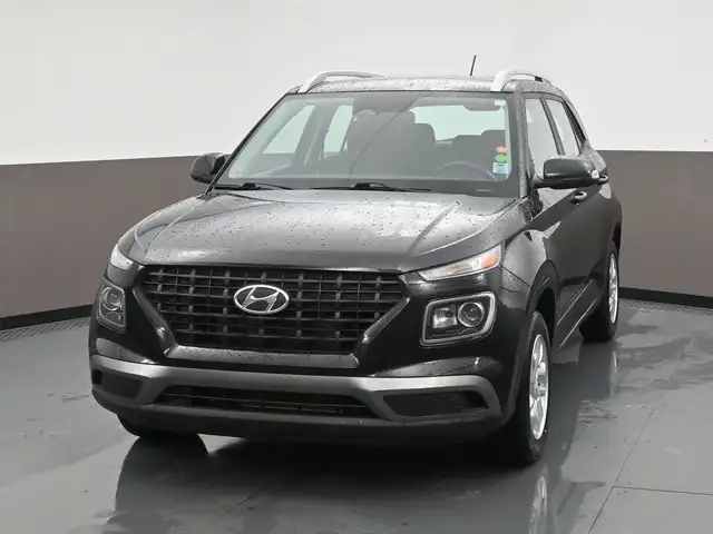 2024 Hyundai Venue PREFERRED BACKUP CAMERA HEATED SEATS & MORE! - Photo 2