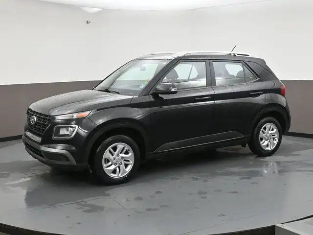 2024 Hyundai Venue PREFERRED BACKUP CAMERA HEATED SEATS & MORE! - Photo 3