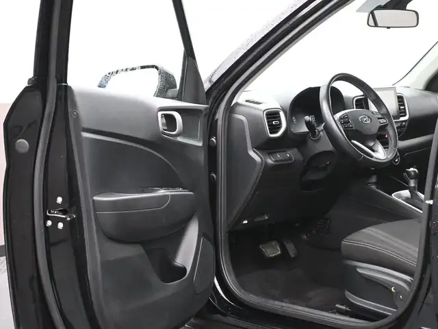 2024 Hyundai Venue PREFERRED BACKUP CAMERA HEATED SEATS & MORE! - Photo 19