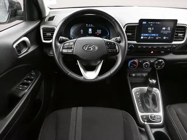 2024 Hyundai Venue PREFERRED BACKUP CAMERA HEATED SEATS & MORE! - Photo 22